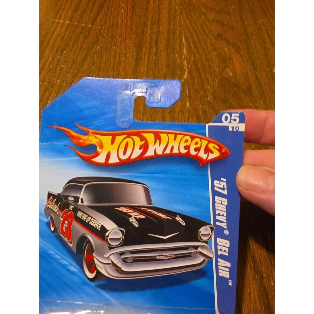 HOT WHEELS 2010 '57 CHEVY BEL AIR EDELBROCK - HW PERFORMANCE BLACK